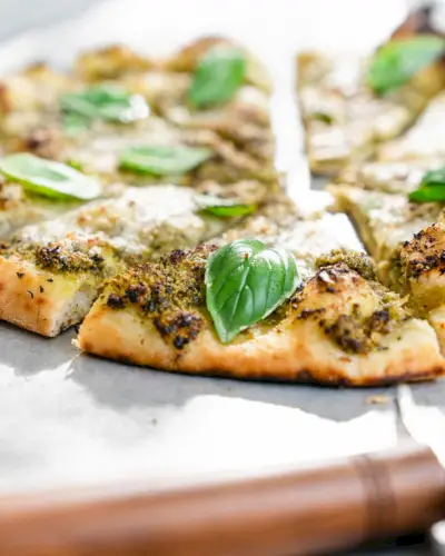 Pizza au basilic