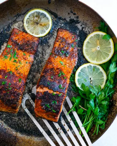 Come preparare il salmone annerito