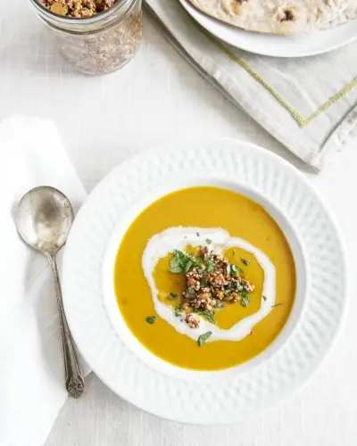Curry-Eichelkürbissuppe