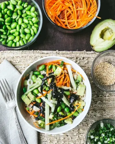 Vegane Sushi-Bowl