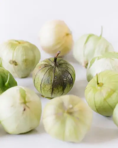 Soupe aux haricots noirs et tomates rôties | Tomatilles rôties | Tomatilles