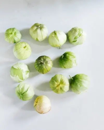 Soupe aux haricots noirs et tomates rôties | Tomatilles rôties | tomatilles