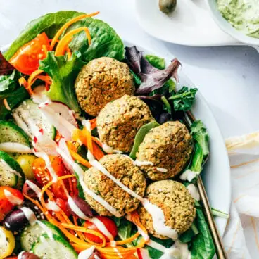 Salada de falafel