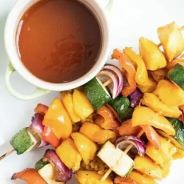 Espetos de manga teriyaki grelhados | Yumpulse