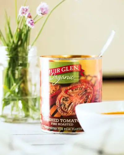 Lattina di pomodori