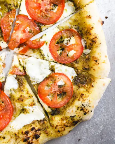 Pizza au pesto