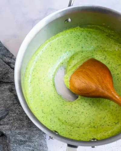 Sauce à la crème et au pesto