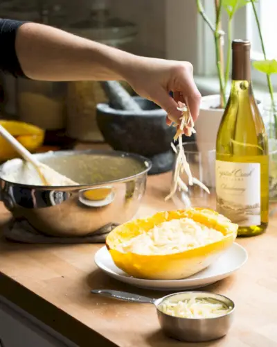 Spaghetti Squash Mac and Cheese | Yumpulse