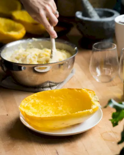Spaghetti Squash Mac and Cheese | Yumpulse