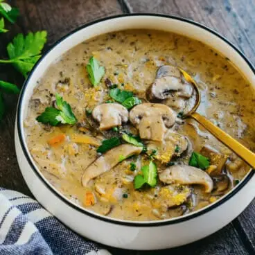 Sopa vegana de cogumelos