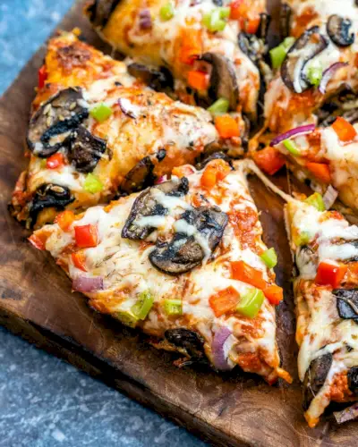 Pizza de prato fundo em ferro fundido