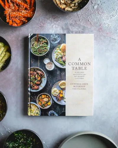 Um livro de receitas de mesa comum