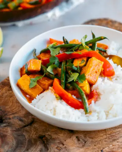 Tofu al curry rosso