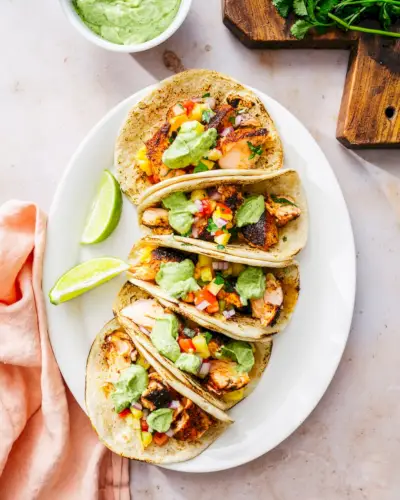 Tacos de salmão