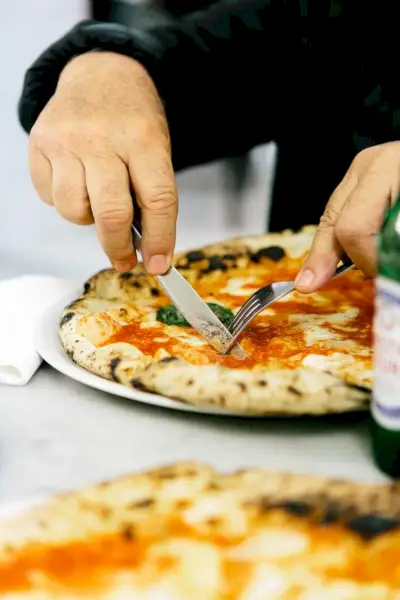Recept na neapolskou pizzu | Nejlepší pizza v Neapoli Itálie | Neapolská pec na pizzu