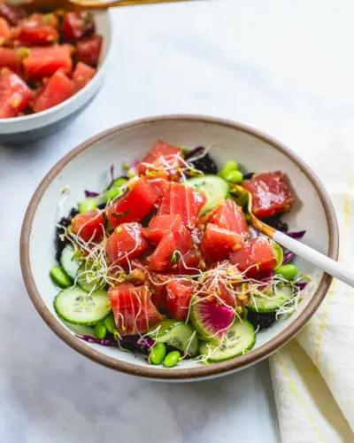 Ahi poke bowl di tonno