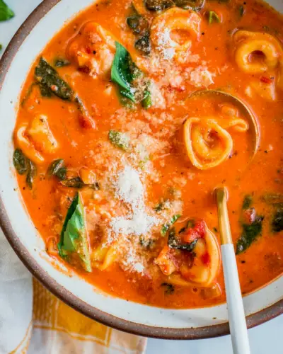 Krémová polievka Tortellini
