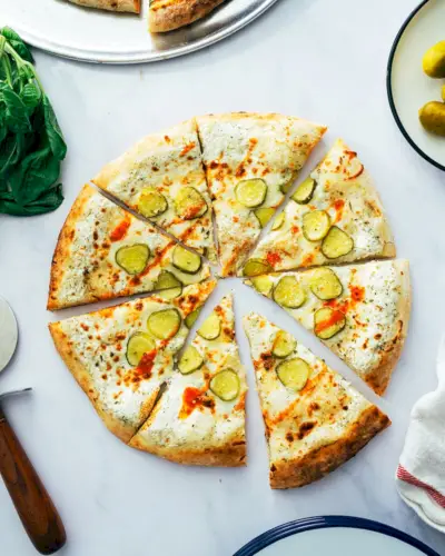 Pizza aux cornichons