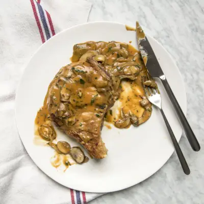 Côtelettes de porc étouffées