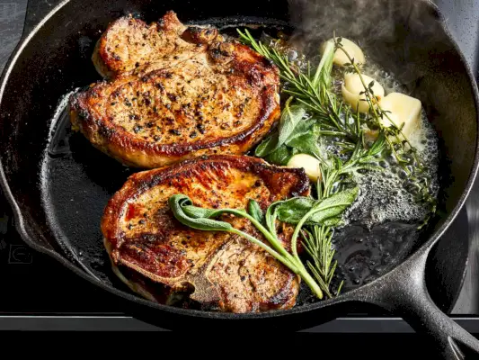 Côtelettes de porc aux herbes