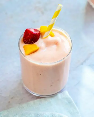 Jahodové mango smoothie