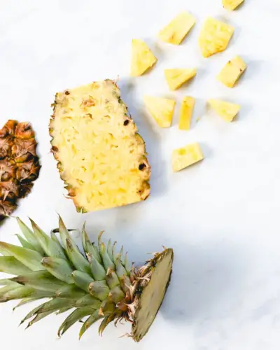 Cómo cortar una piña