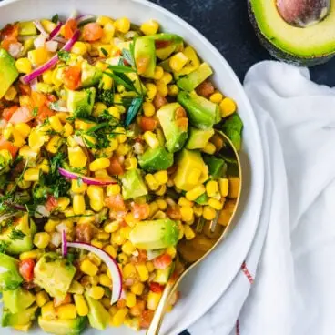 Salade de maïs à l'avocat