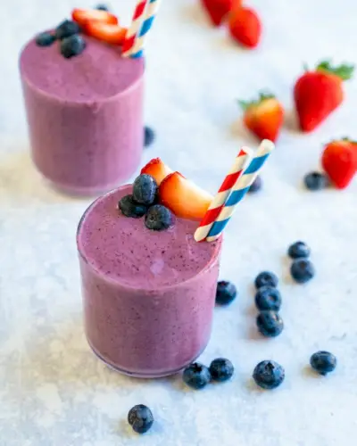 Comment faire un smoothie fraise-myrtille