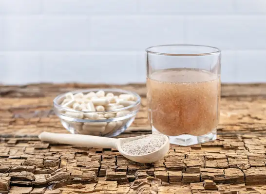 psyllium capsules and powder in water