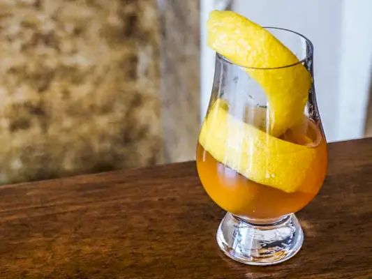 Horúce zázvorové koktaily | Zázvorový bourbon