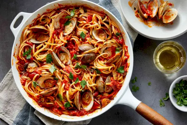 Linguine s omáčkou z červenej mušle