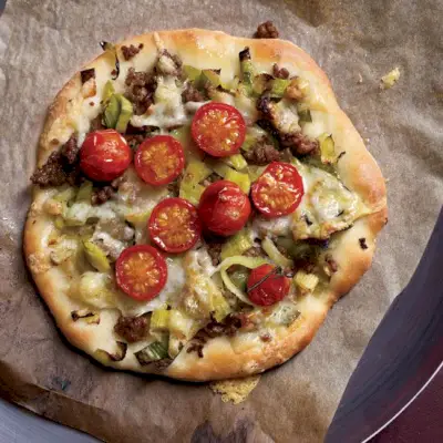 Pizza de puerro y pecorino