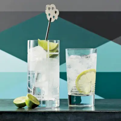 2012-koktejly-HD-rum-and-tonic-2012-koktejly-c-rum-and-tonic.webp