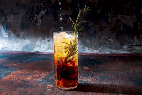 SPRITZ AVERNA X ROMARIN