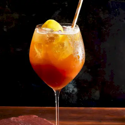 Gorzki, cytrynowy spritz