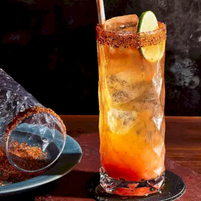 Czerwona glinka Michelada
