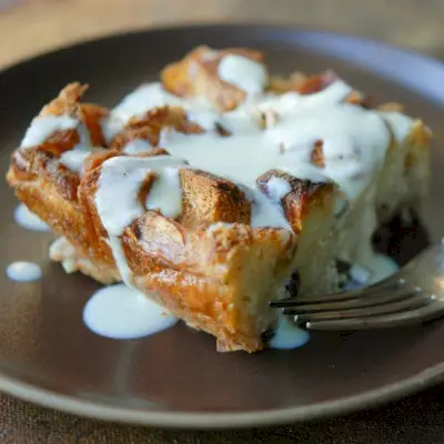 Pudding chlebowy z irlandzką whisky