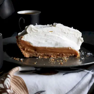 Torta al caramello salato