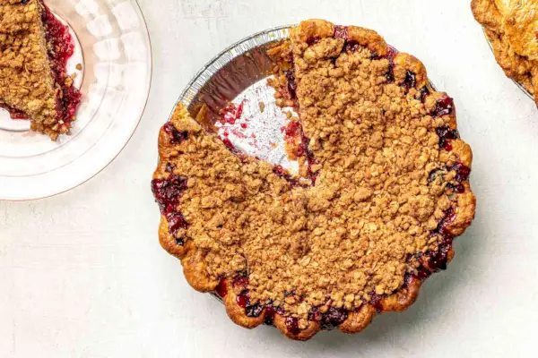 Torta crumble ai mirtilli rossi
