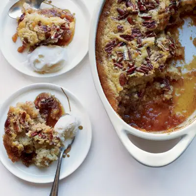 Ahorn-Bourbon-Bananen-Pudding-Kuchen