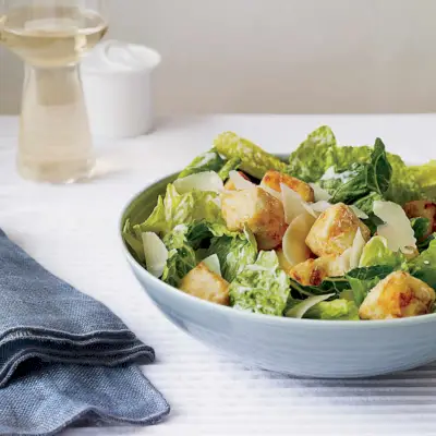 Caesar salát s křupavými tofu krutony
