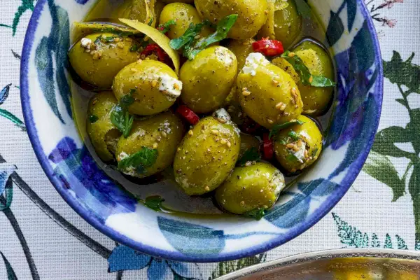 זיתים ממולאים בפטה