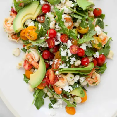 Salada de Camarão com Canjica, Rúcula e Limão