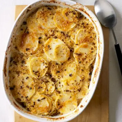 Caçarola de Nabo com Cobertura de Migalha de Porcini