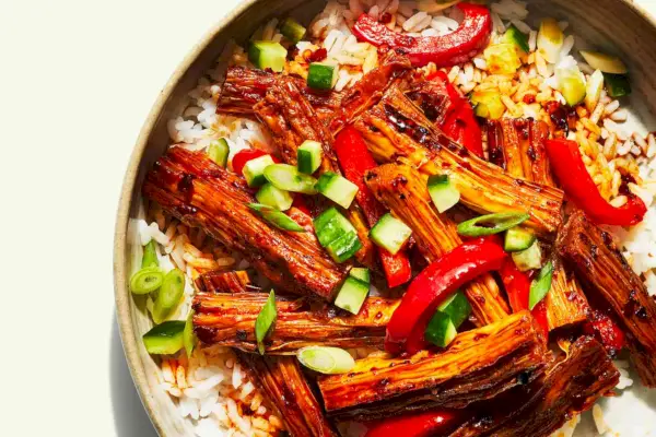 Pele de tofu salteada