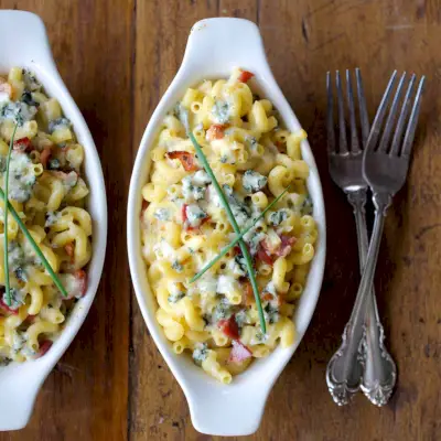Macarrones con Queso con Tocino y Queso Azul