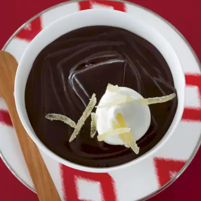 Budino al cioccolato fondente con zenzero candito