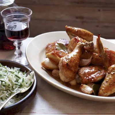 Poulet à la Lyonnaise avec Sauce Vinaigrée