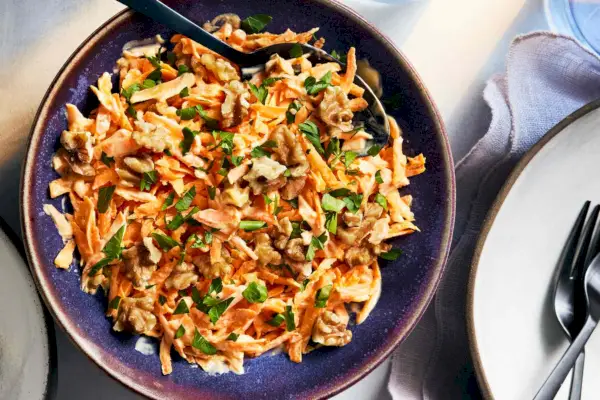 Havuç Tarator (salada de cenoura estilo turco com iogurte)