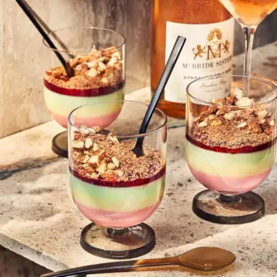 Regenbogen-Panna Cotta